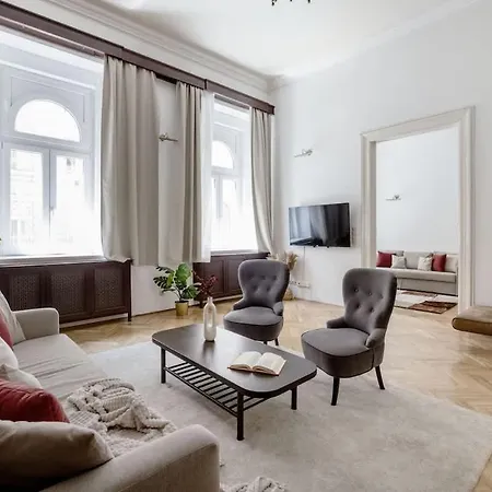 Apartament Historic Downtown Landmarks 19 Century Budapeszt