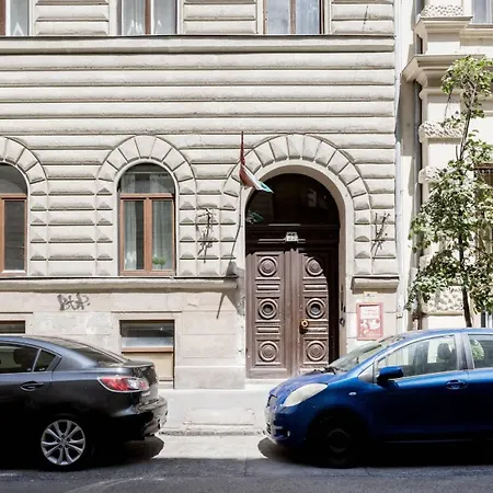 Historic Downtown Landmarks 19 Century * Budapeszt