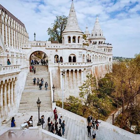 Historic Downtown Landmarks 19 Century Budapešť
